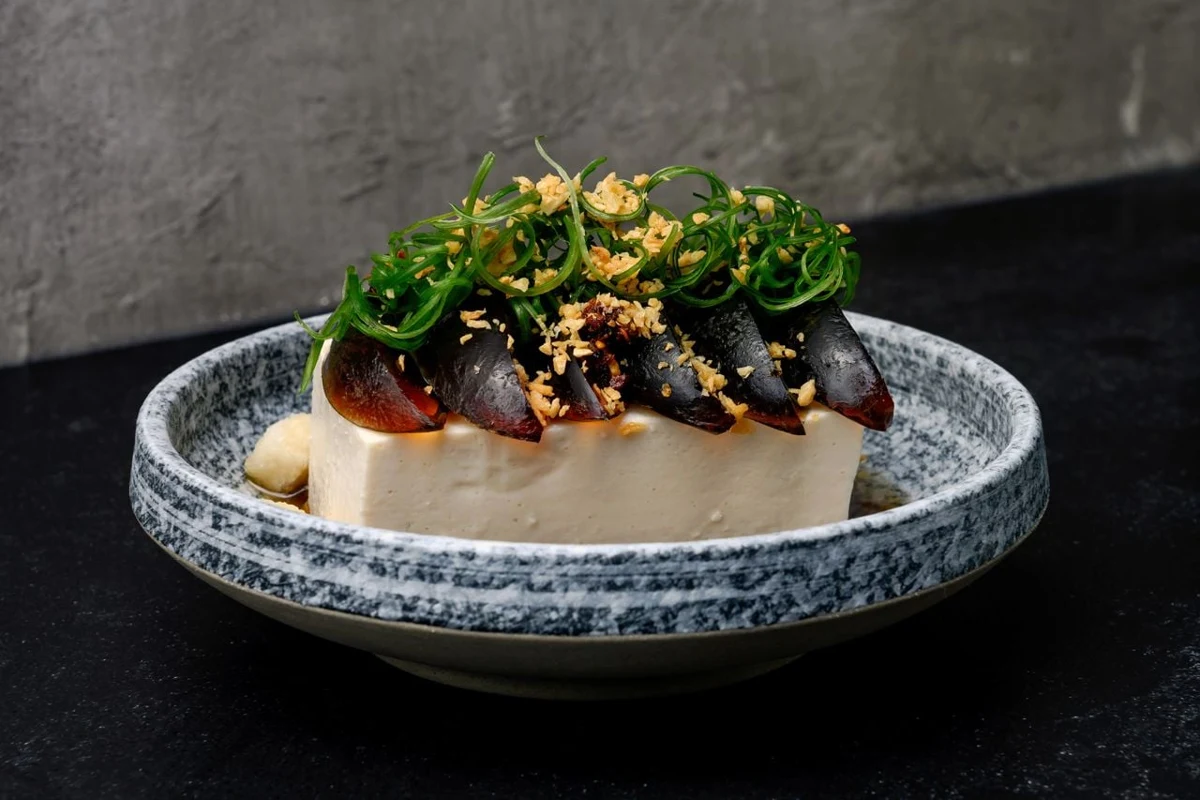 Đậu hũ non & trứng bách thảo